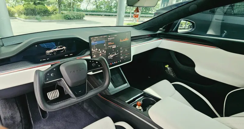 Tesla MODEL S