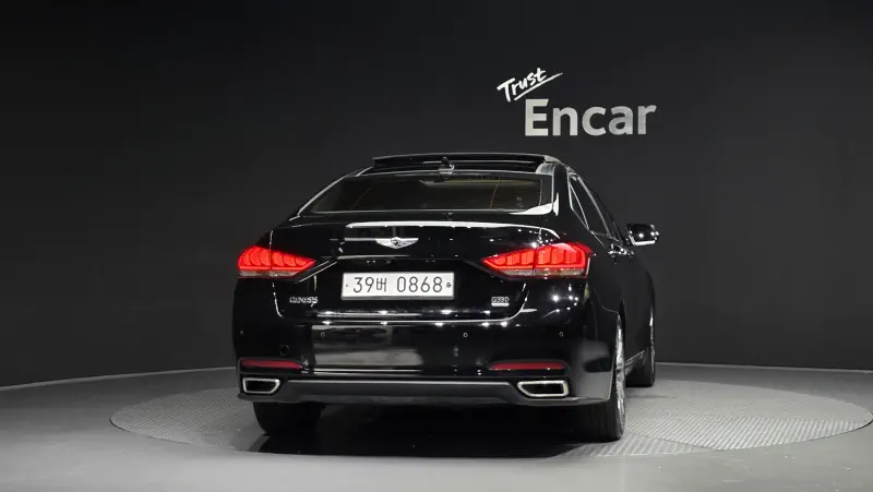 Hyundai Genesis