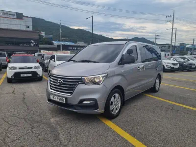 Hyundai Grand Starex
