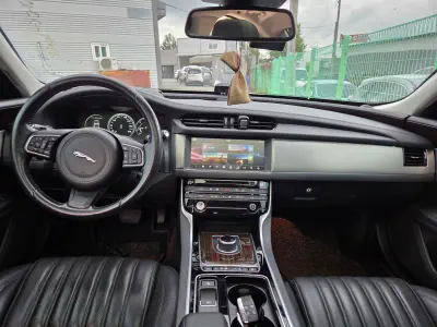 Jaguar XF 2016, 2.0 л, 179 200 км — купить с аукциона Кореи - 3