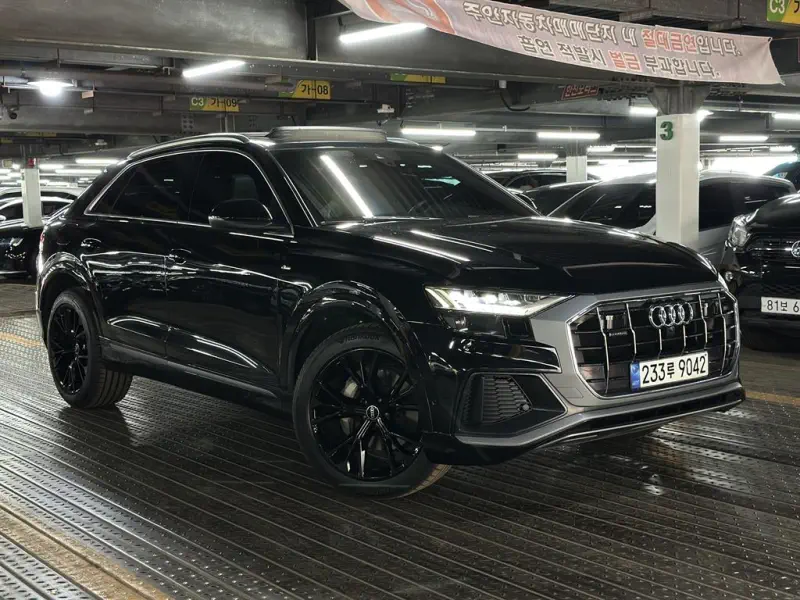 Audi Q8