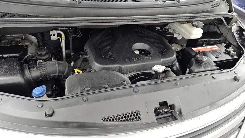 Hyundai Grand Starex