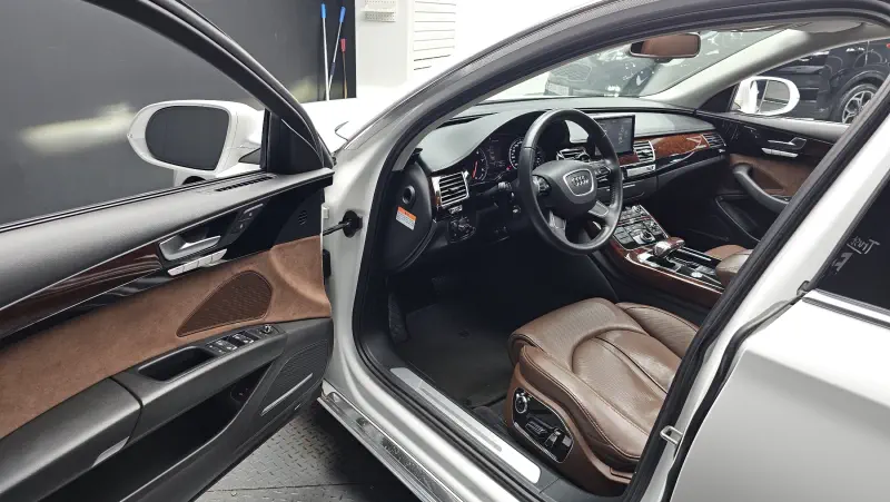 Audi A8