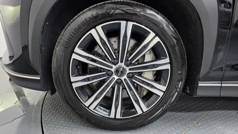 BYD Sealion 7