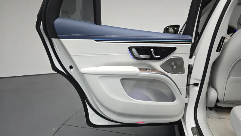 Mercedes-Benz EQS SUV