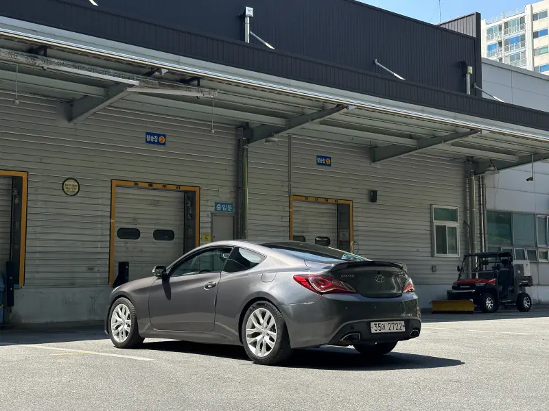 Hyundai Genesis