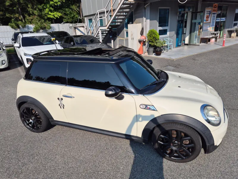 MINI Hatch