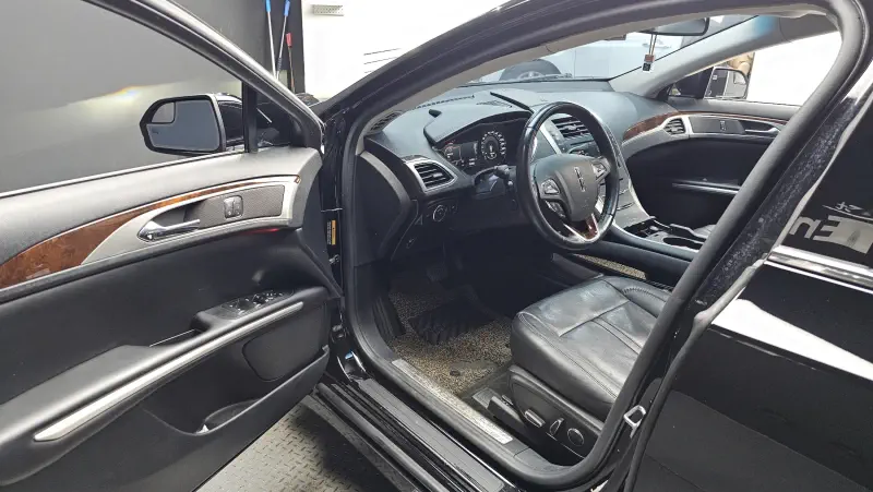 Lincoln Mkz