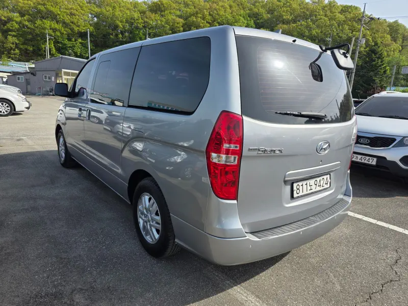 Hyundai Grand Starex