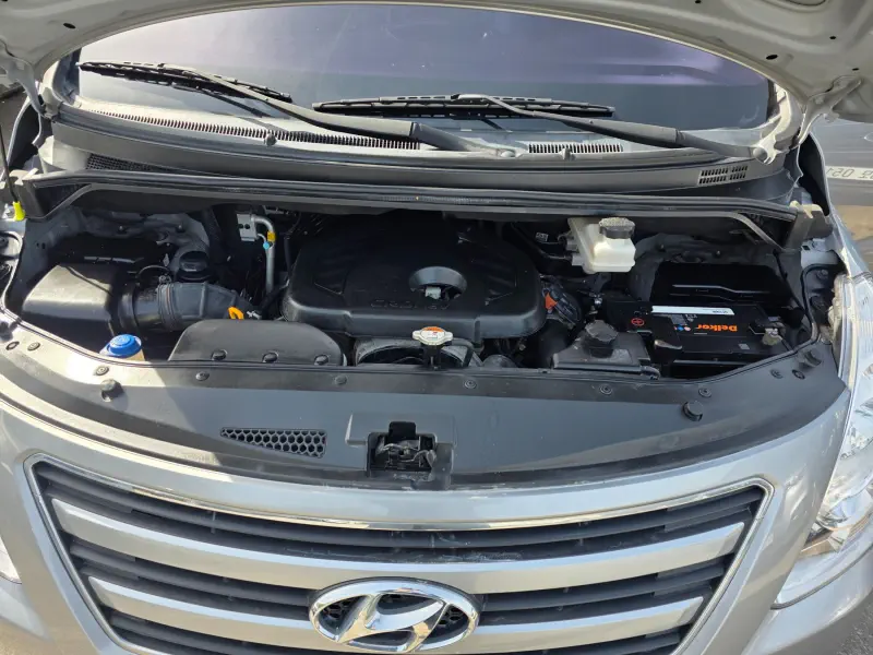 Hyundai Grand Starex