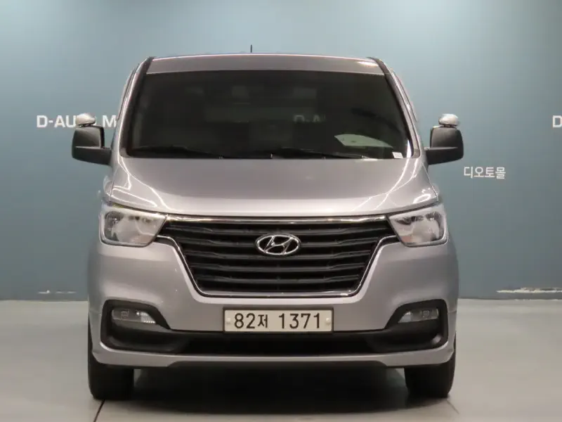 Hyundai Grand Starex