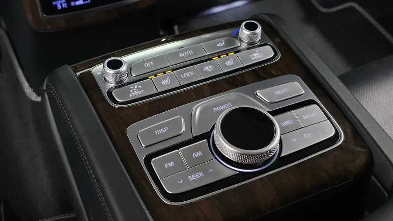 Kia K9