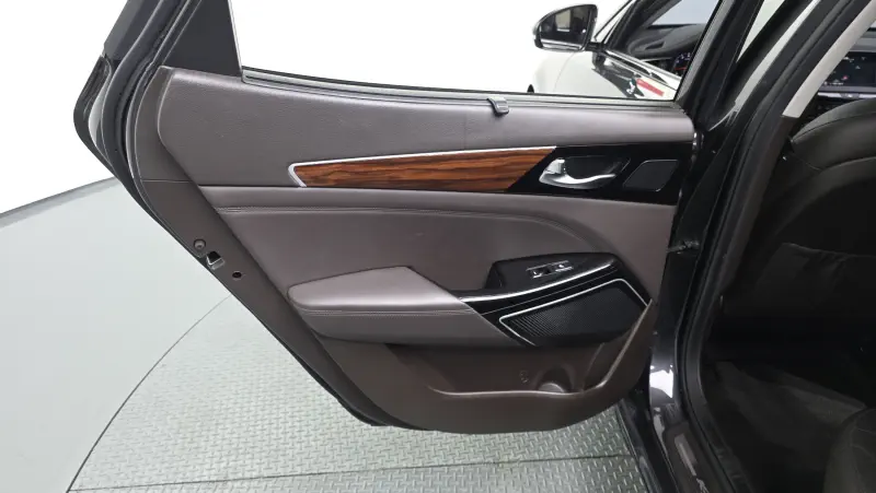 Купить Kia K7 Gyeonggi из Кореи