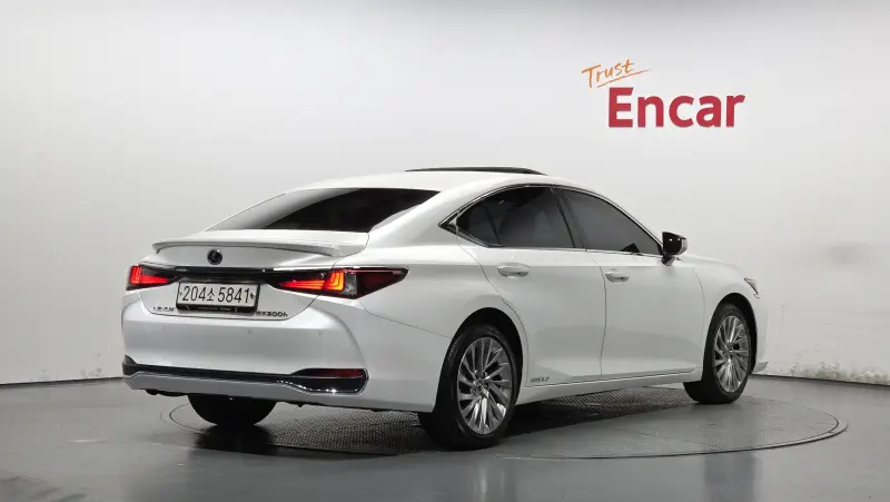 Lexus ES300h