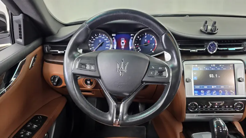 Maserati Quattroporte