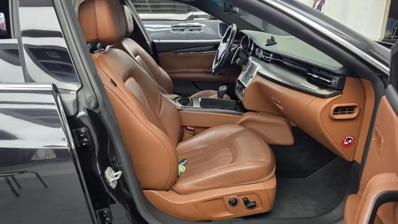 Maserati Quattroporte