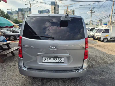 Hyundai Grand Starex