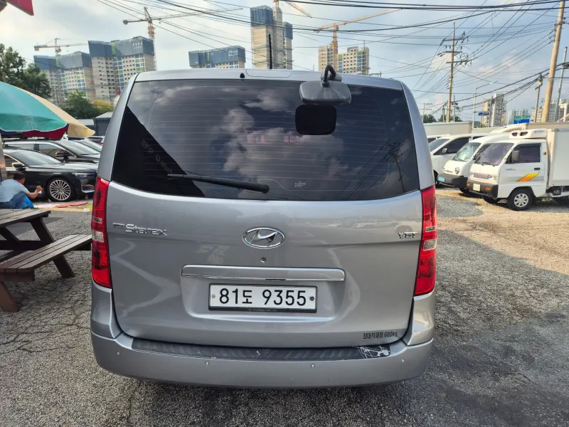 Hyundai Grand Starex