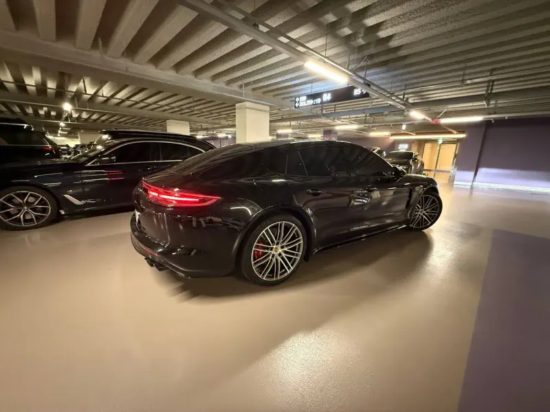 Porsche Panamera