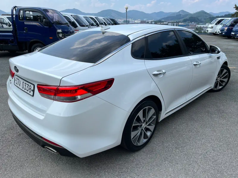 Kia K5