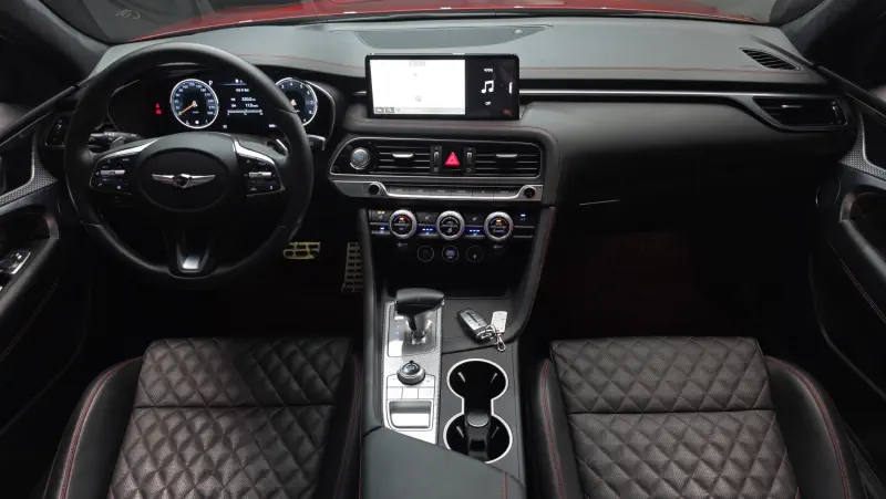 Genesis G70