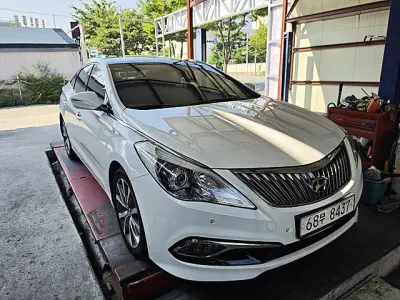 Hyundai Grandeur 2015, 2.4 л, 170 613 км — купить с аукциона Кореи - 3