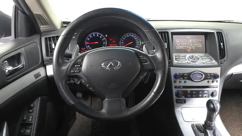 Infiniti G37