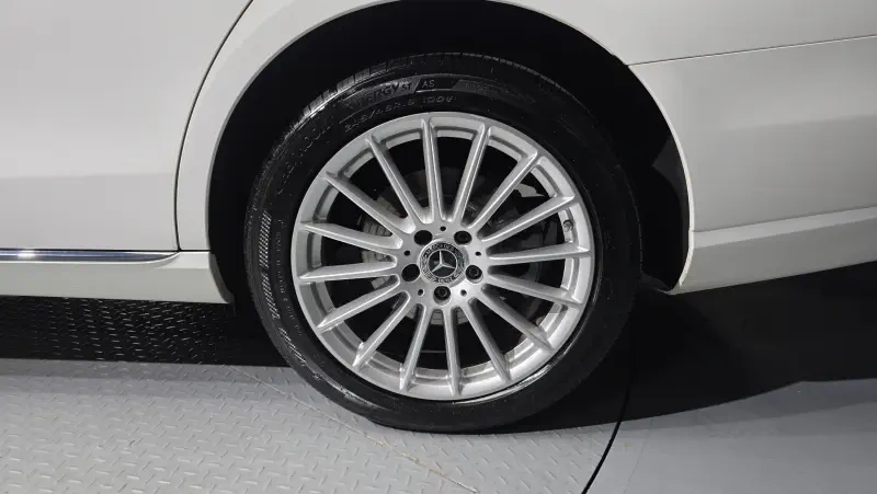 Купить Mercedes-Benz E-Class Gyeonggi из Кореи