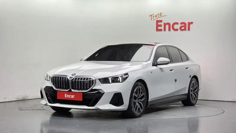 BMW i5