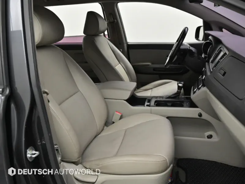 Купить Kia Carnival Gyeonggi из Кореи
