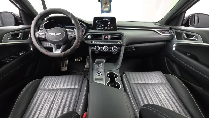 Genesis G70