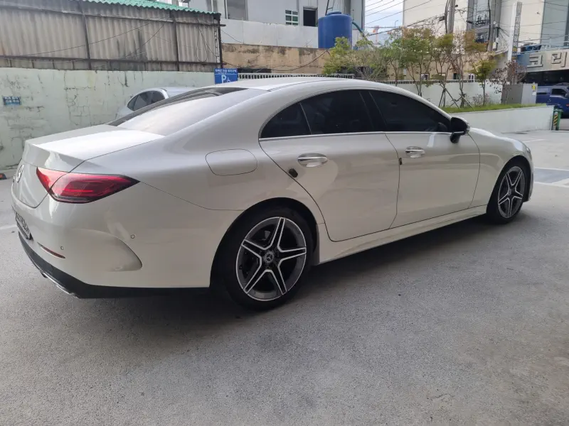 Mercedes-Benz CLS-Class