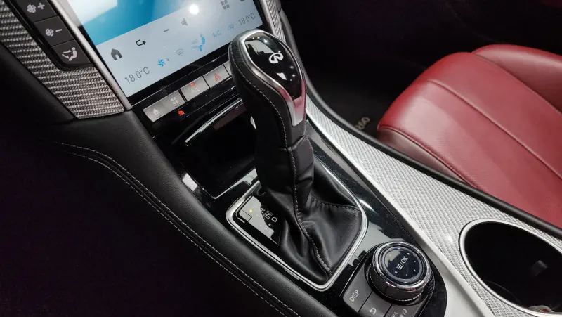 Infiniti Q60