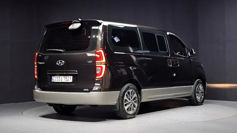 Hyundai Grand Starex