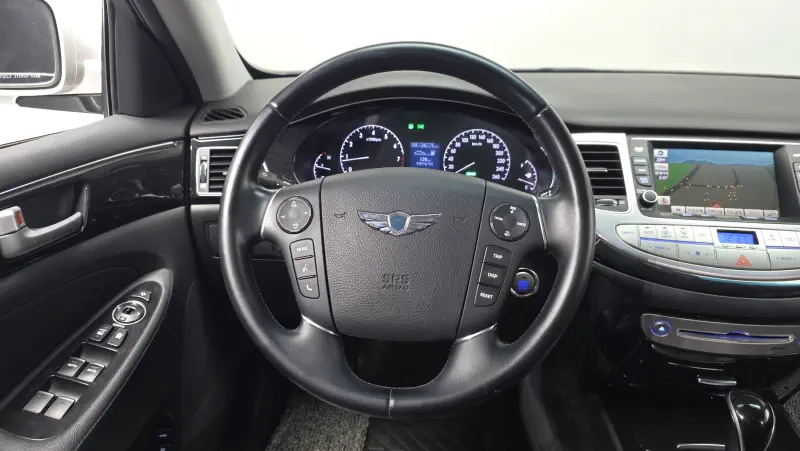 Hyundai Genesis