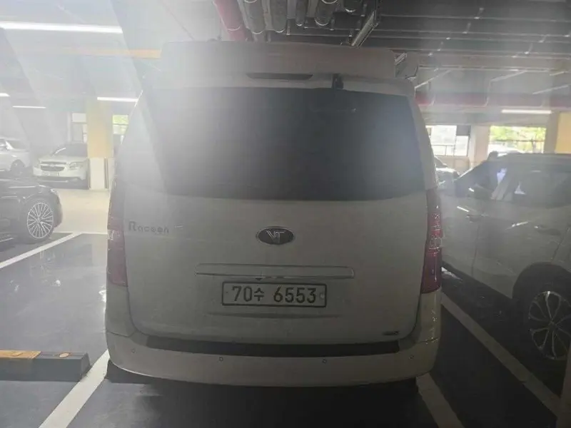Hyundai Grand Starex