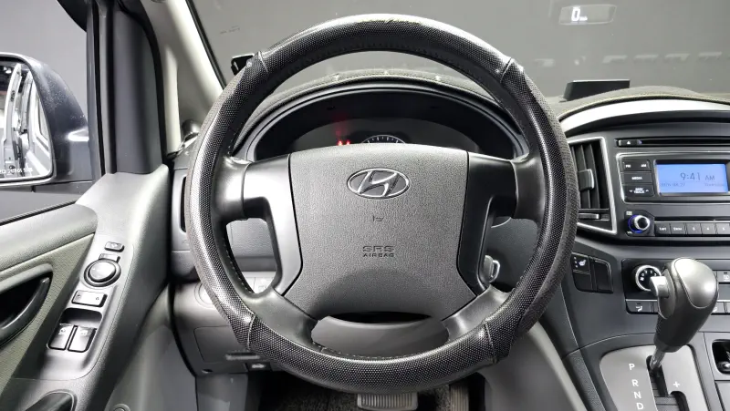 Hyundai Grand Starex