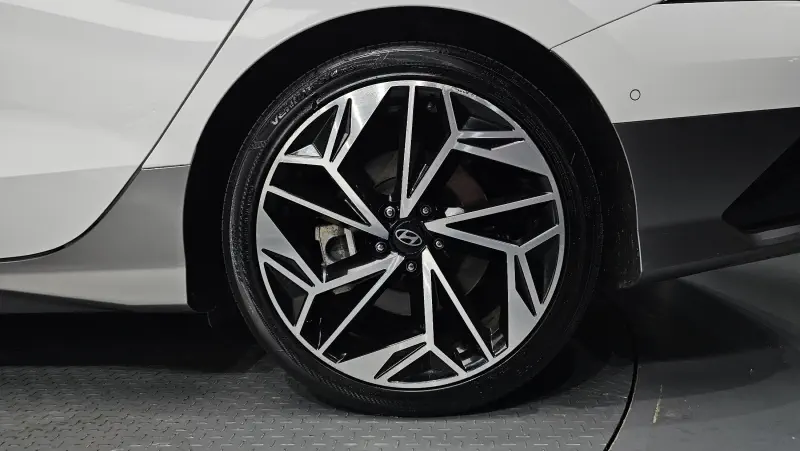 Hyundai Ioniq 6