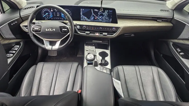 Kia K8