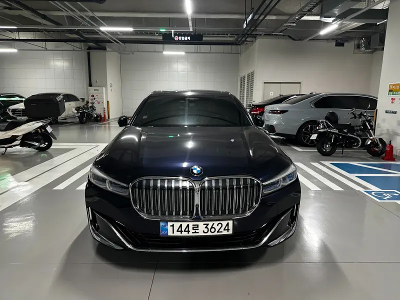 BMW 7-Series