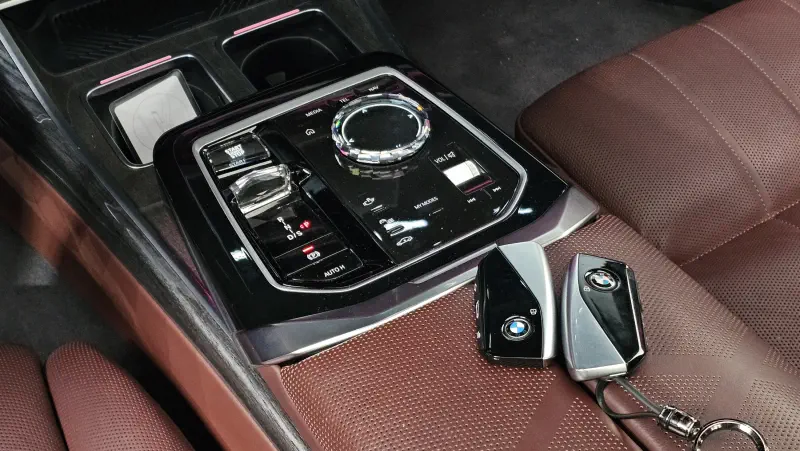 BMW 7-Series