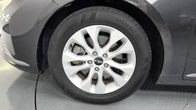 Kia K8