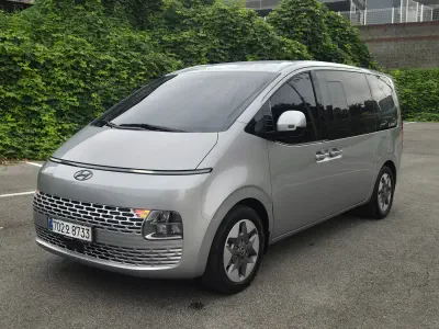 Hyundai Staria