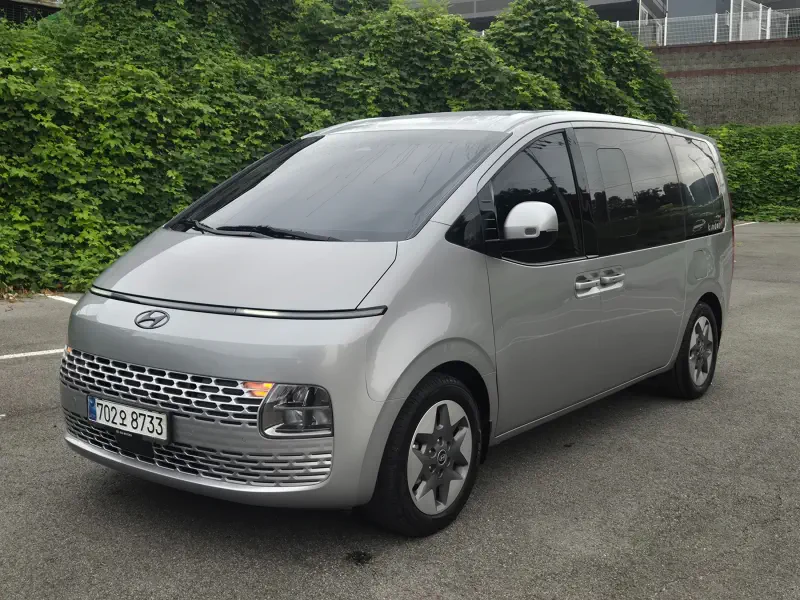 Hyundai Staria