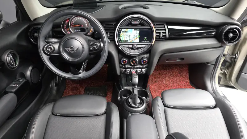 MINI Hatch