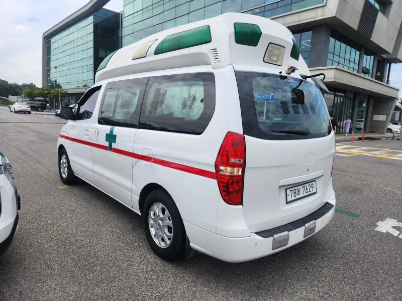 Hyundai Grand Starex