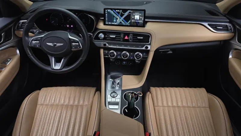 Genesis G70