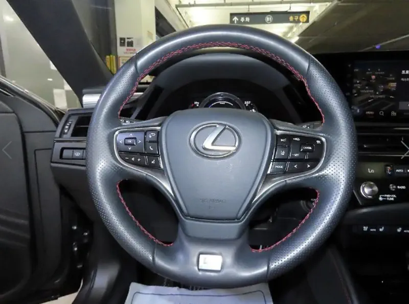 Lexus ES300h