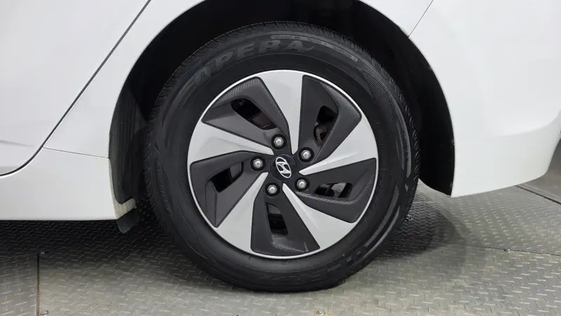 Hyundai Ioniq