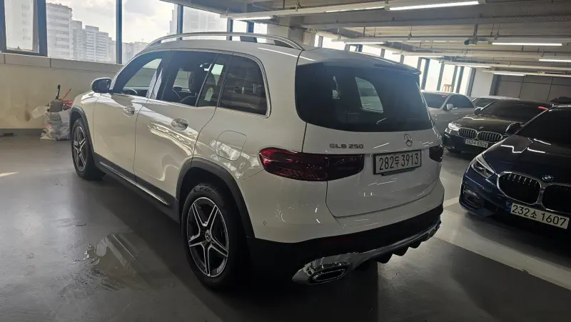 Mercedes-Benz GLB-Class